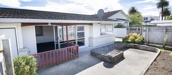 Beach, Sun & Fun *Newly Renovated*