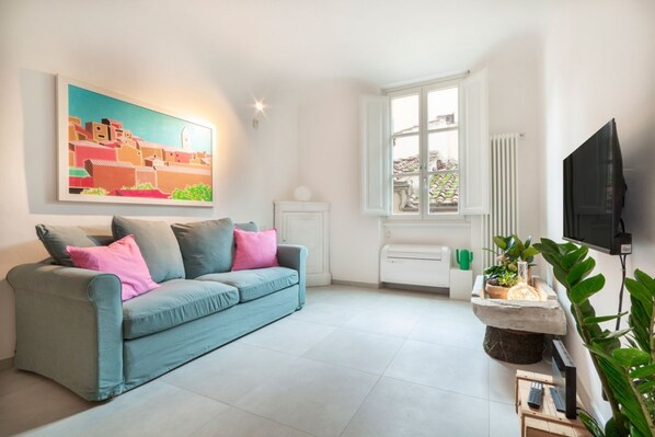 Living area - Casa San Martino in the feel of the middle age (Firenze)