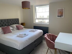 3 quartos, ferros/tábuas de passar roupa, Wi-Fi de cortesia