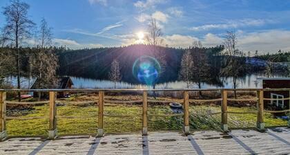 Nice home in Ambjörnarp with lake view
