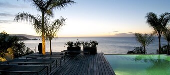 Villa 'Casa Geniol Luxury' con vista sul mare, piscina privata e Wi-Fi