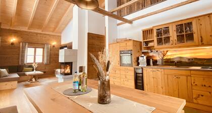 Gemütliches Bergchalet mit Sauna und Whirlpool