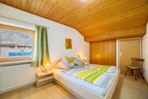 2 bedrooms, free WiFi, bed sheets