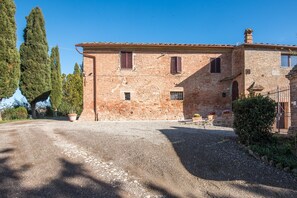 Exterior - Holiday Home 'Casa Al Colle Buonconvento' with Wi-Fi (Buonconvento)