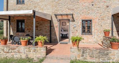 Bauernhof 'Agriturismo Fadanelli - La Cantina' mit Gemeinschaftspool, Gemeinschaftsgarten und WLAN