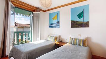 3 bedrooms, free WiFi, bed sheets