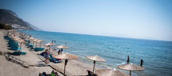 Apartment 'Evripides Family One -bedroom 3' with Shared Pool, Shared Garden and Air Conditioning