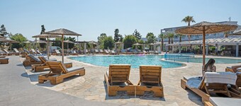 Apartamento 'Evripides Family One -bedroom 1' con piscina compartida