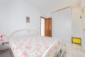 1 camera, ferro/asse da stiro, Wi-Fi gratuito, lenzuola