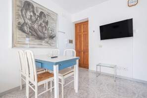 Dining - Holiday Apartment "Case Vacanza Armando Bilo Vulcano" near Beach with Balcony & Wi-Fi (Lipari)