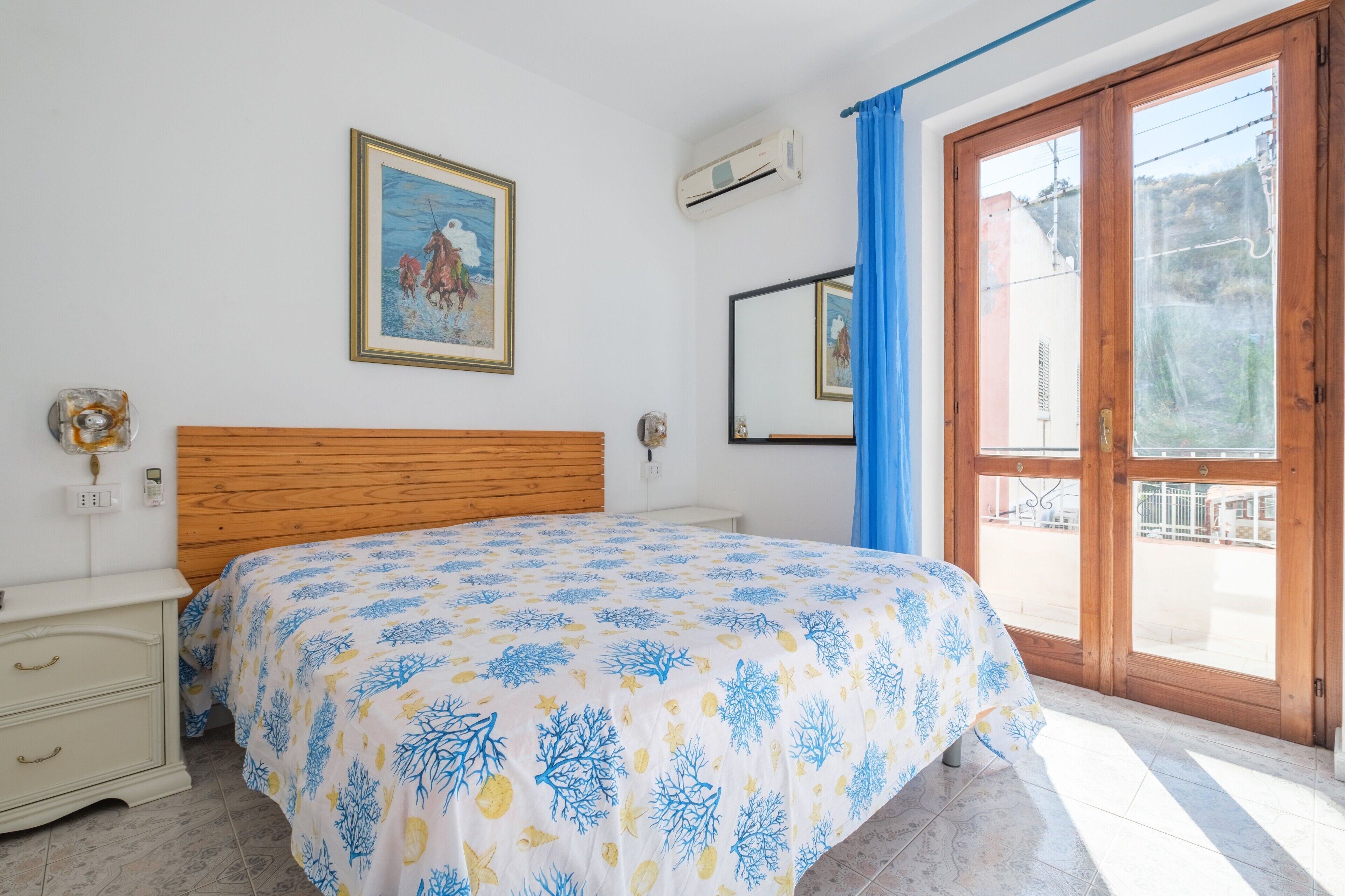 1 bedroom, iron/ironing board, WiFi (free), bed sheets