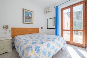 1 soverom, strykejern/-brett, wi-fi (inkludert) og sengetøy