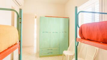 3 slaapkamers, een strijkplank/strijkijzer