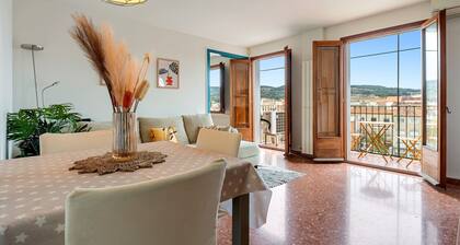 Apartment 'Encantador Loft' with Mountain View, Wi-Fi and Air Conditioning