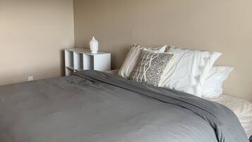 3 bedrooms, iron/ironing board, travel cot, free WiFi