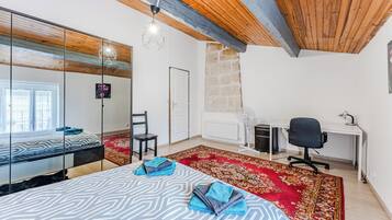 2 habitaciones, tabla de planchar con plancha y wifi gratis