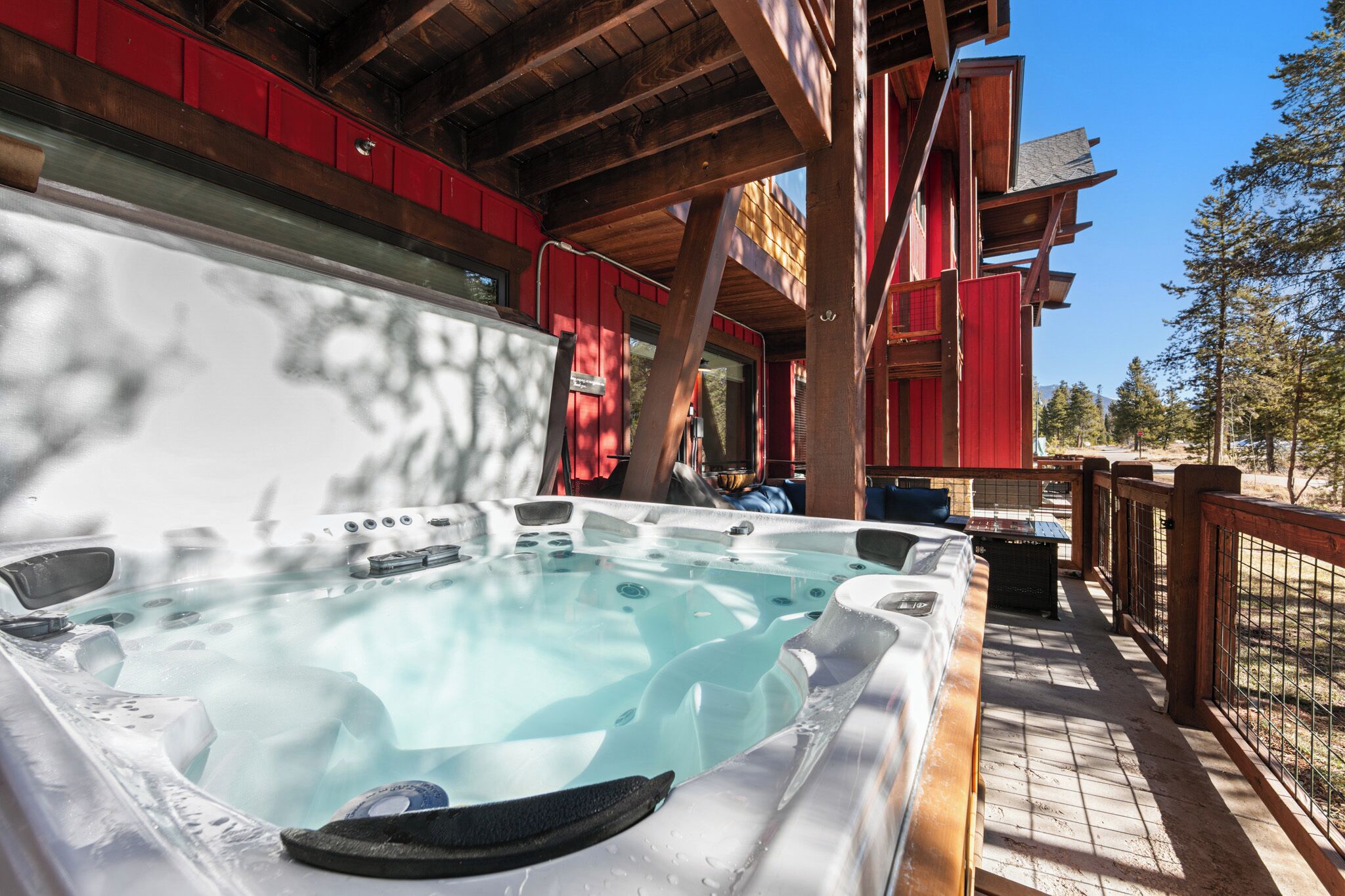 Condo (2 Bedrooms) | Property amenity