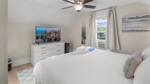 2 bedrooms, desk, iron/ironing board, free WiFi