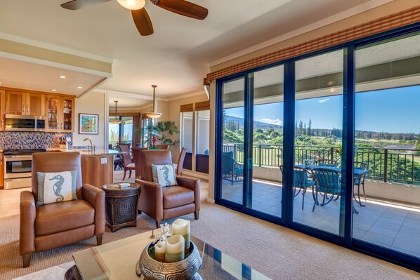 Interior - Quam Properties: Kapalua Golf Villa 12V3 (Lahaina)