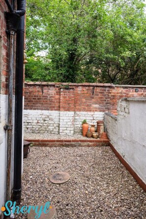 Property grounds - Scenery Senary by Sheryl (Northampton)