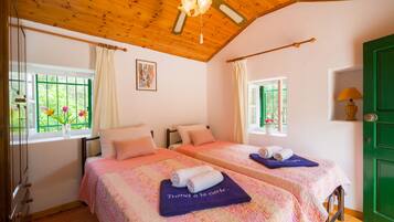 3 chambres, fer et planche Ă repasser, Wi-Fi gratuit, draps fournis