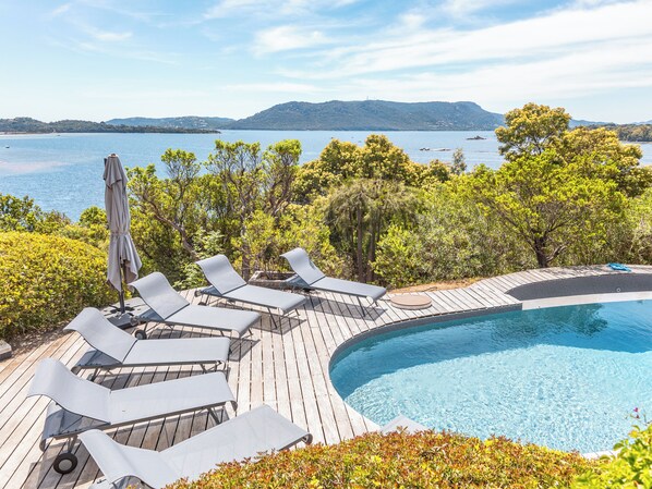 Una piscina climatizada