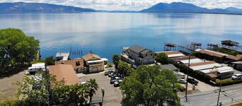 Oasis to Love - On the Lake/Pier/Full Kitchen Lakeport Room #7