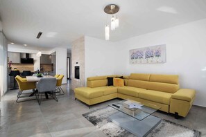 TV - Holiday apartment with air conditioning (Barban)