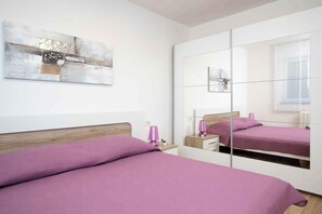 3 bedrooms, Internet