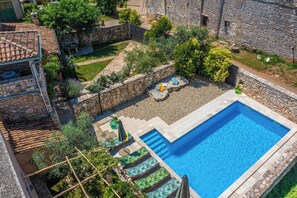 Pool - Villa with swimming pool, tavern and wine cellar (Barban)