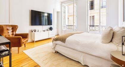 Appartement Prestige 280m2 Proche Champs Elysées Monceau Madeleine