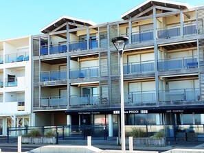 Exterior - Beautiful apartment for 4 guests with WIFI, TV and balcony (Mimizan)