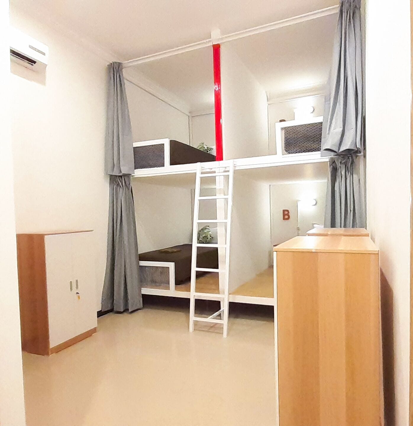 Phòng tập thể cơ bản | Phòng cách âm, bàn ủi/dụng cụ ủi quần áo 