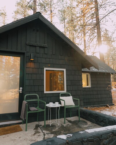 Colorado Lodge / C3 Back Porch+Pizza Oven, W/D. Close to Village & Summit!