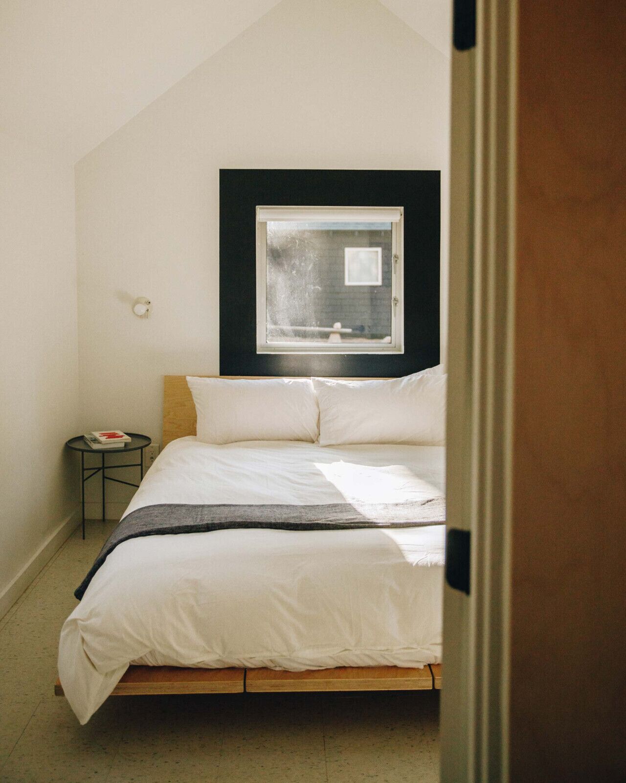 1 bedroom, travel cot, free WiFi, bed sheets