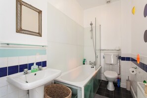 Hårføner og håndklær