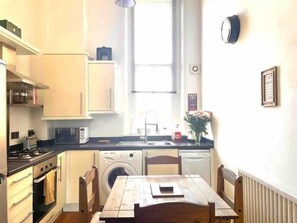 Fridge, oven, stovetop, cookware/dishes/utensils - 2 Bed Self Contained Apartment Wrexham (Wrexham Principal Area)