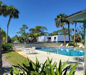 A heated pool - Great Stuart location near golf, beaches and the best of the Treasure Coast! (Stuart)