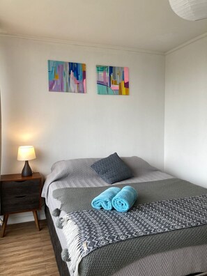 2 bedrooms, free WiFi, bed sheets - Céntrico, Seguro y Tranquilo en Barrio Turístico. Maravillosa Vista a Cordillera (Quinta Normal)