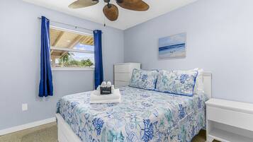 4 bedrooms, desk, iron/ironing board, travel crib