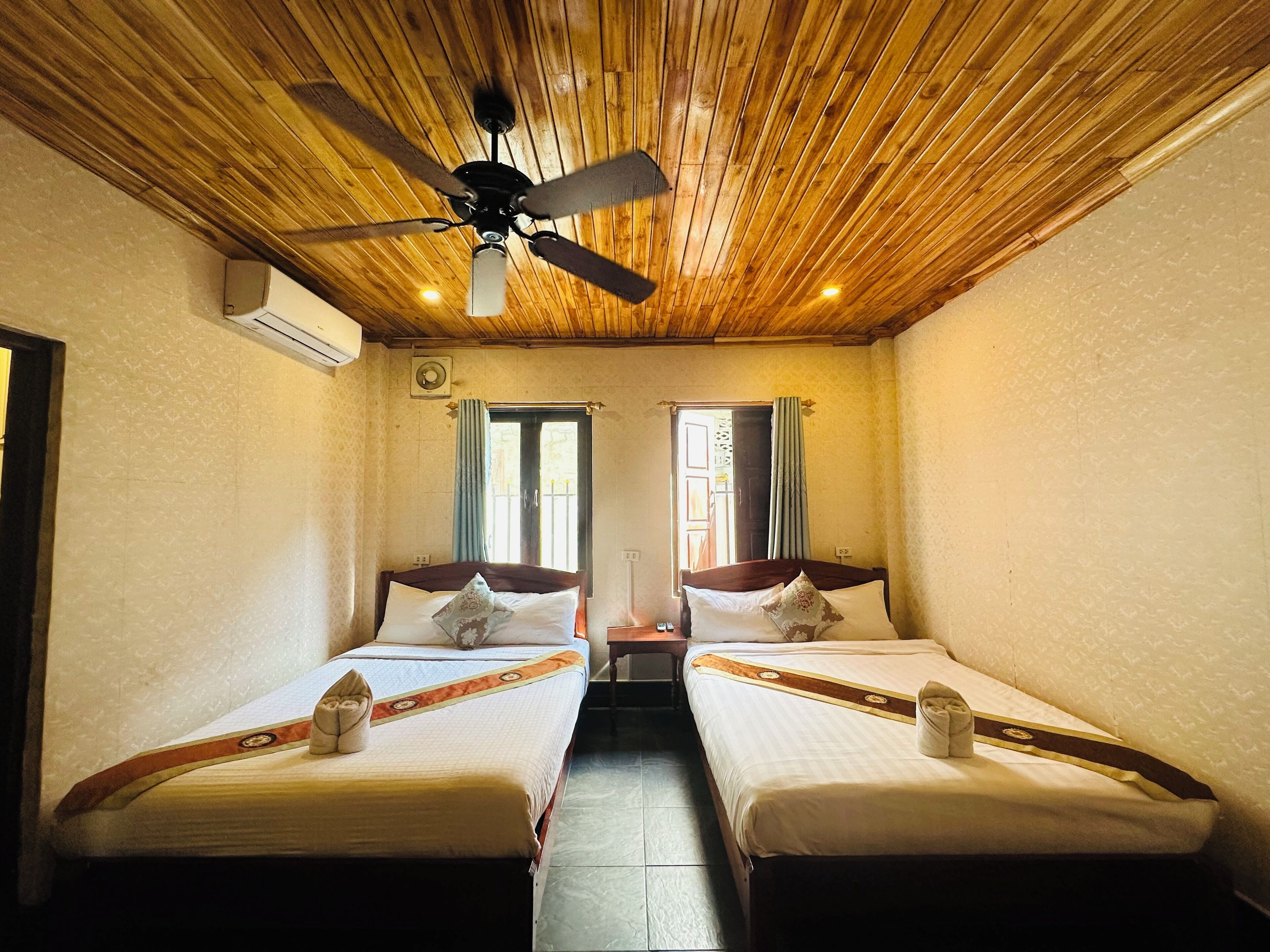 Neljän hengen standard-huone | Ylelliset vuodevaatteet, untuvapeitot, yksilöllisesti sisustettu