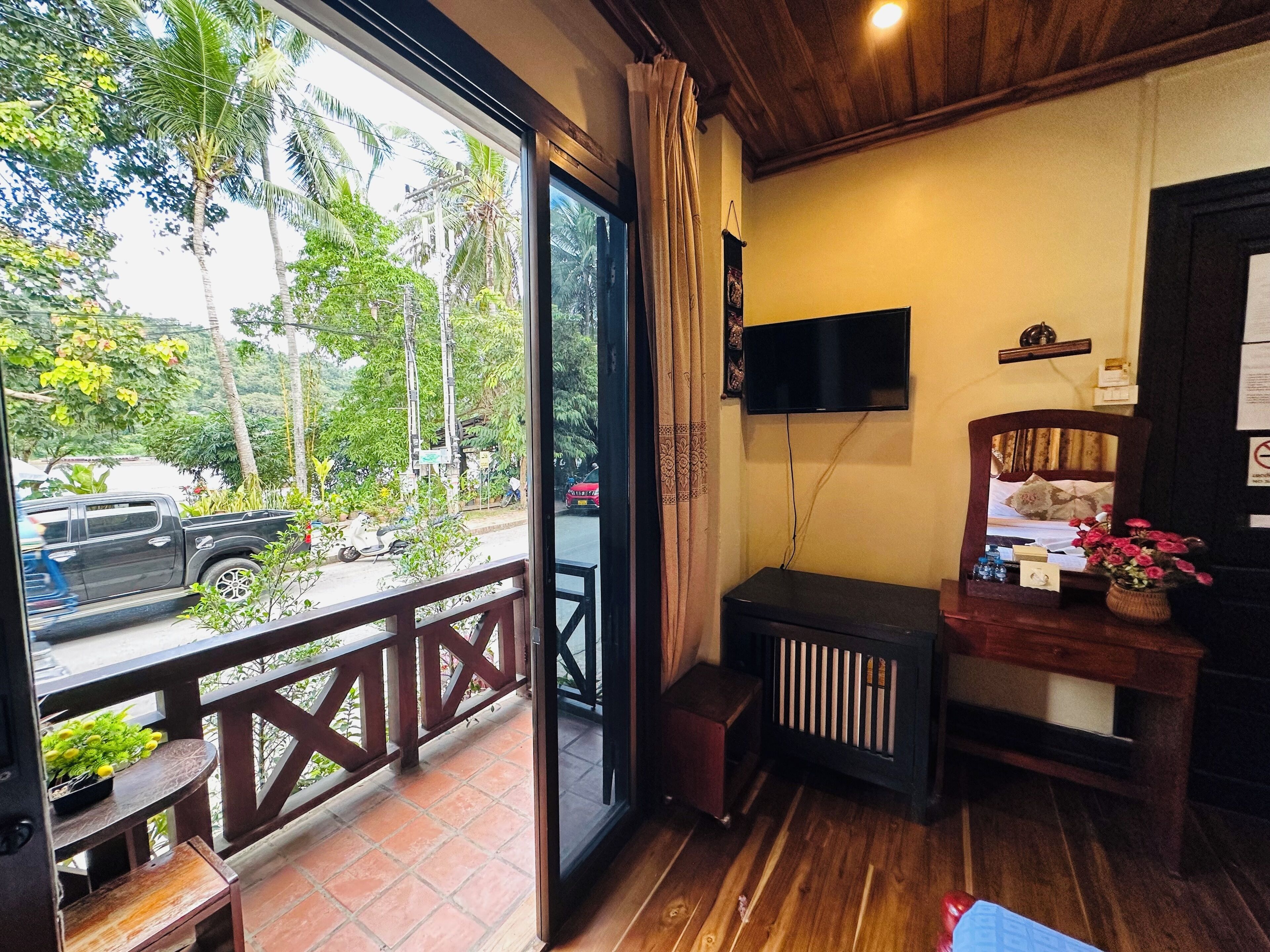 Habitación Deluxe doble | Ropa de cama de alta calidad, edredones de plumas, decoración individual