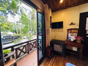 Chambre Deluxe double | Literie de qualité, couette en duvet, décor unique, ameublement unique