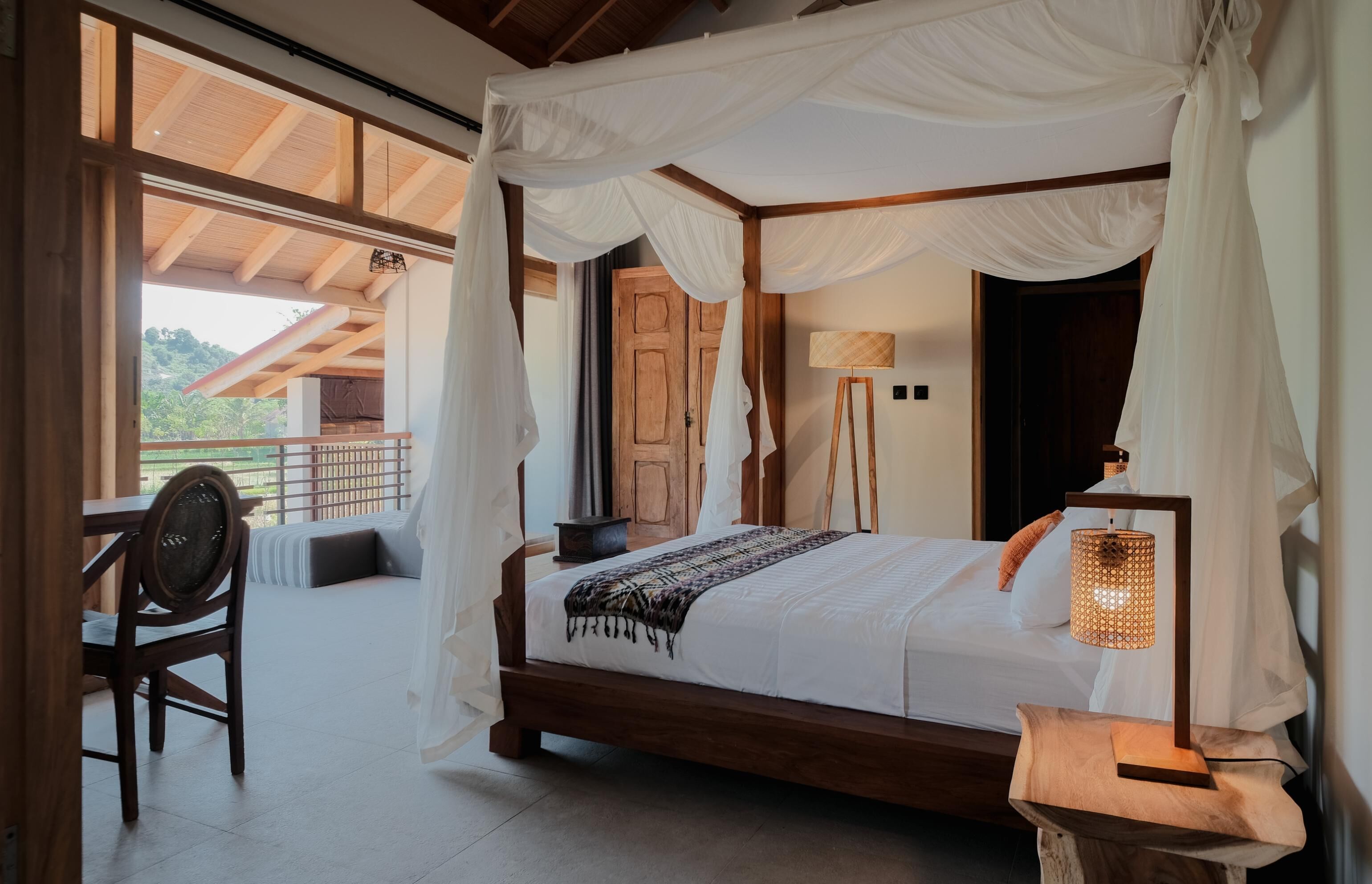 5 bedrooms, in-room safe, desk, iron/ironing board