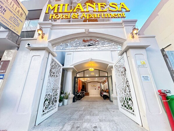 Front of property - Milanesa Hotel & Apartment (Ho Chi Minh City)