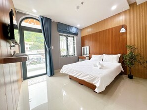 Soundproofing, free WiFi - Milanesa Hotel & Apartment (Ho Chi Minh City)