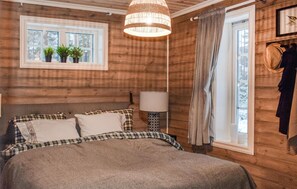 3 chambres, lit parapluie