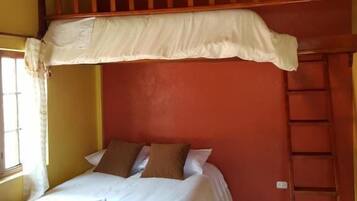 Basic Triple Room, Garden View | Free WiFi