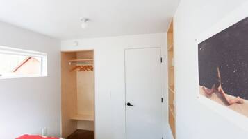 2 habitaciones, cuna de viaje, wifi gratis y ropa de cama