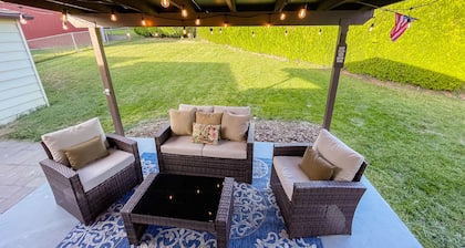 Cozy Home In the Terrace Heights Country Club area. Pet Friendly